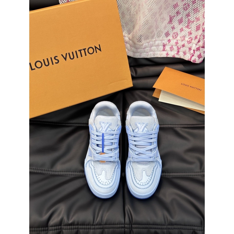 l**is V*t*n sneakers